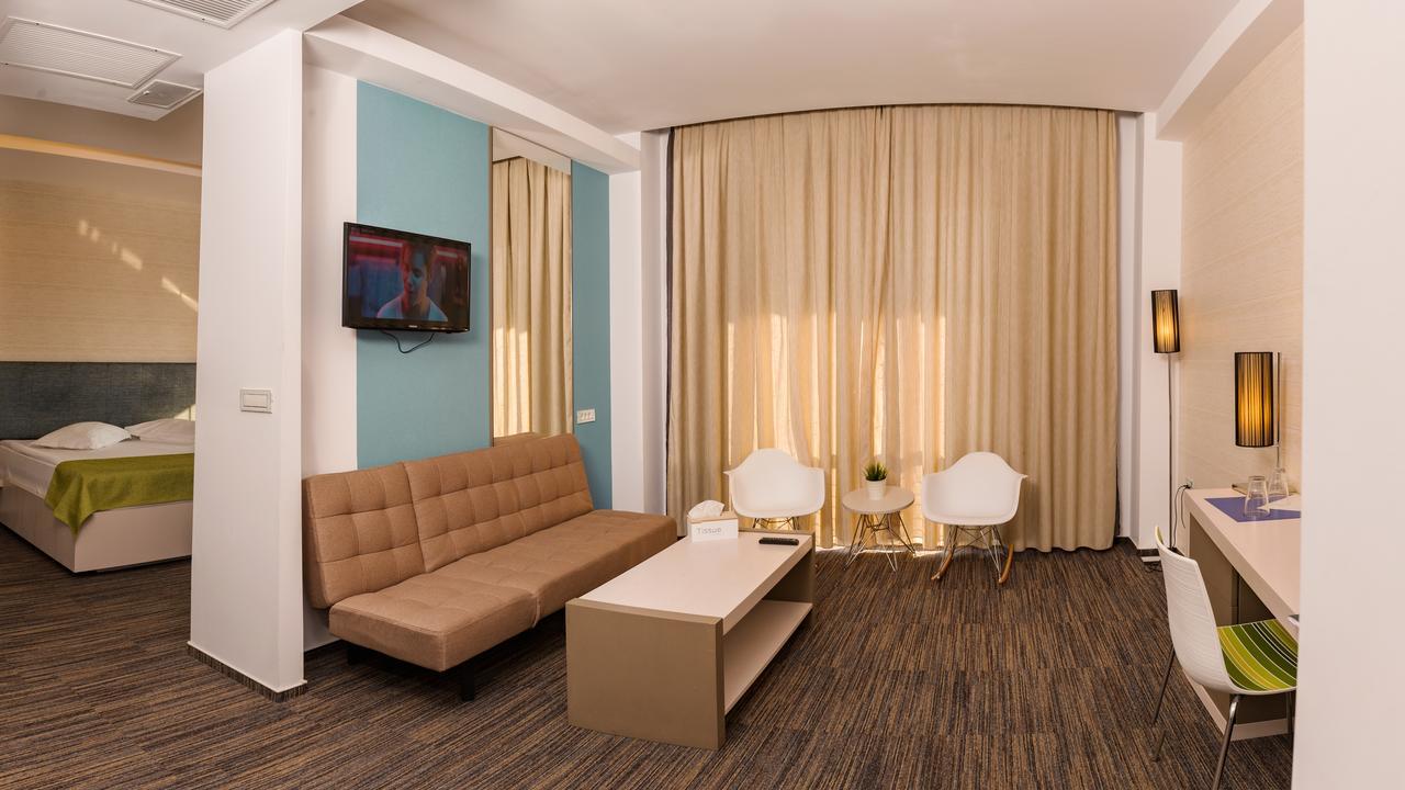 Hotel On Plonge Junior Мамая Экстерьер фото